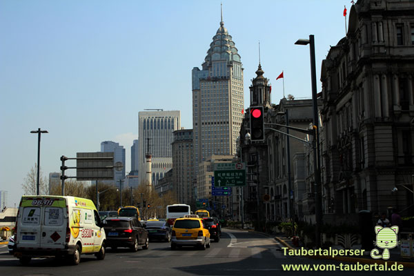 Taubertalperser, Shanghai, Verkehr, Moped, Metro, Bus, zu Fuß unterwegs
